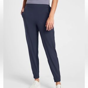 Athleta Brooklyn Jogger size 10 Navy